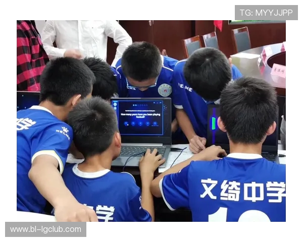 南波万深度解析足球战术与技巧 揭秘现代足球背后的智慧与创新